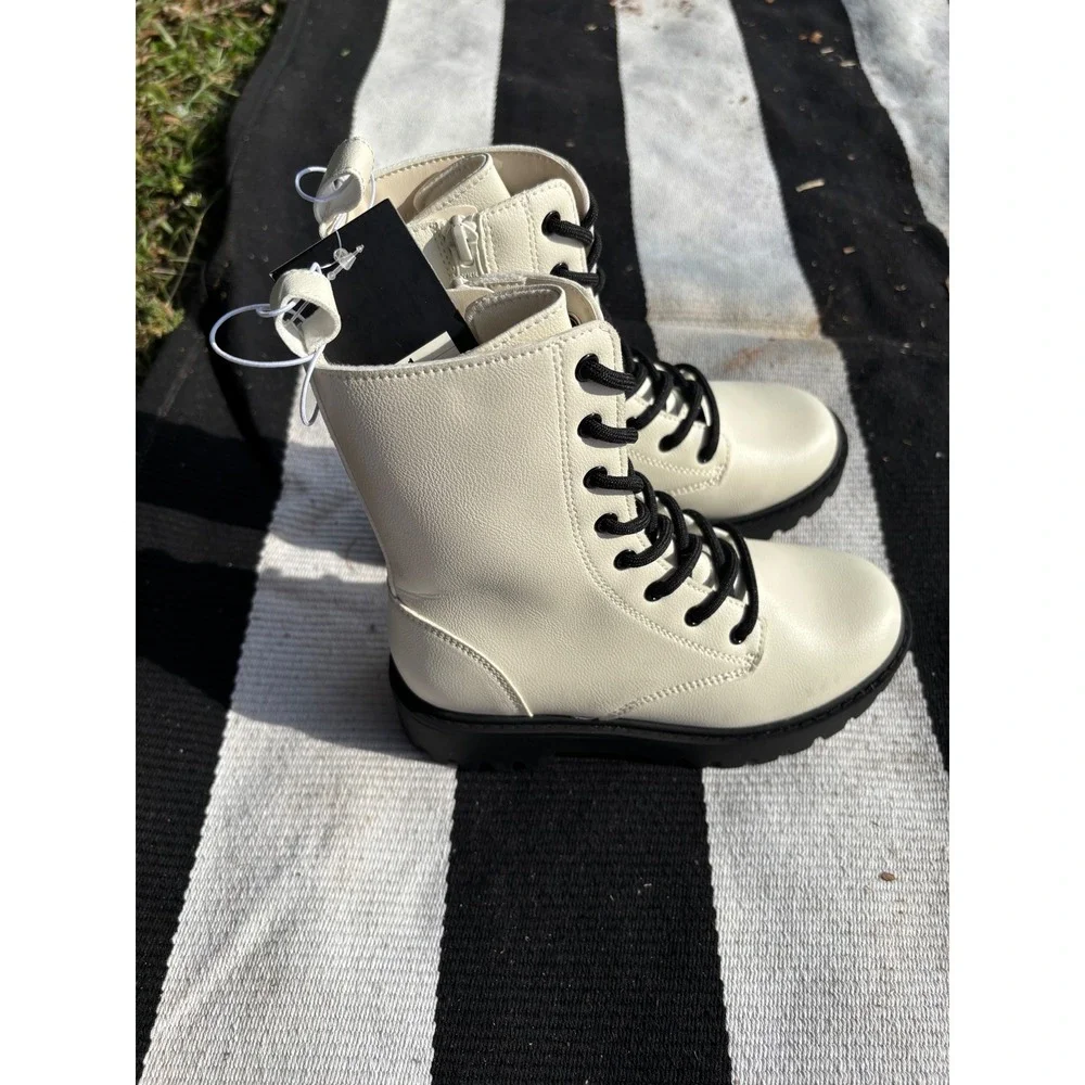 Art Class Kids‎ Faux Leather Combat Boots Black Lug Sole Side Zip Size 1